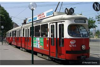 Arnold N (Digital) Strassenbahn DUEWAG GT6, Wien rot/weiss, Ep. IV-V