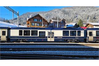 Bemo H0 (AC) MOB Niederflur-Panoramawagen Bs 271, GoldenPass Express GPX