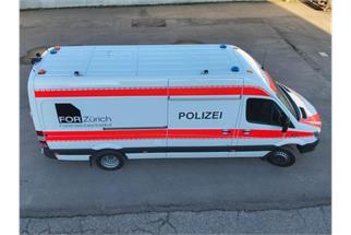 Busch H0 MB Sprinter, Polizei - Forensisches Institut FOR Zürich (Sonderserie Schweiz)