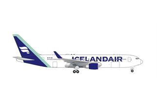 Herpa 1:500 Icelandair Boeing 767-300, Borreal blue tail stripe, TF-ISN Svörtuborgir