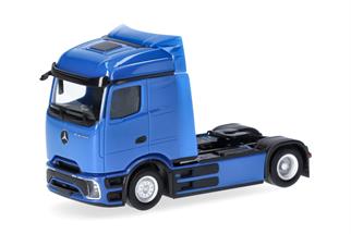 Herpa H0 MB eActros 600 ProCabin Streamspace Zugmaschine 2achs, blau
