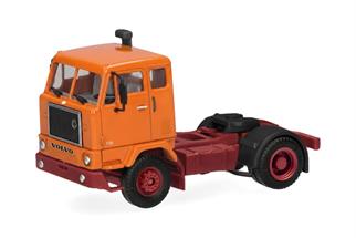 Herpa H0 Volvo F88 Zugmaschine 2achs, orange *komplett vorreserviert*
