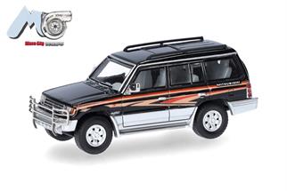 Herpa/MicroCity87 H0 Mitsubishi Pajero, schwarz
