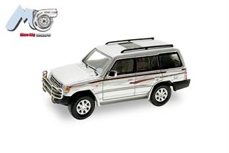 Herpa/MicroCity87 H0 Mitsubishi Pajero, silber *werkseitig ausverkauft*