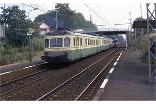 Jouef H0 (DC) SNCF Dieseltriebzug X 2700, grün/gelb, Ep. IV, 2-tlg.