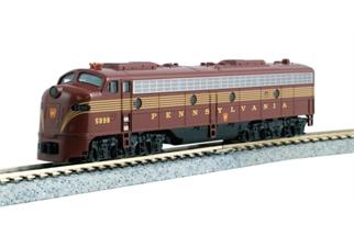 Kato N PRR Diesellok EMD E8A #5898, Tuscan Red Five Stripe