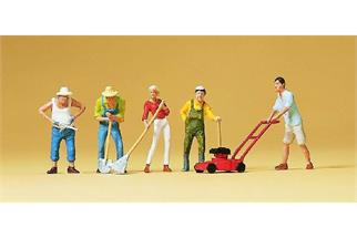 Preiser H0 Personen bei der Gartenarbeit mit Werkzeug und Rasenmäher