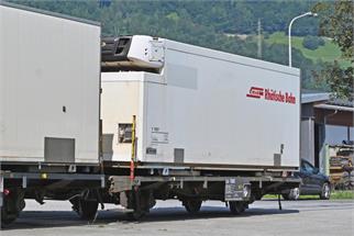 Bemo H0m RhB Containertragwagen Lb-v 7869, Kühlcontainer Y 11602