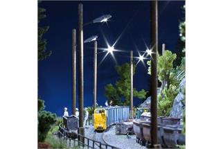 Busch H0 Strassenleuchte mit Holzmast, weiss