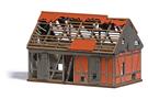 Busch H0 Verfallene Stallung
