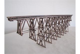 Hack H0 HO90 Holzbrücke, 90.8 x 9.5 x 22 cm, dreistufig mit 11 Stützen