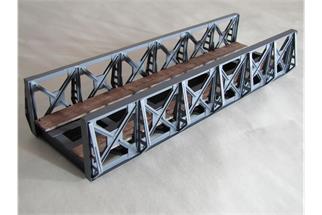 Hack H0 V24 Vorflutbrücke gerade, 24 x 8.7 x 4.5 cm, hochdetailliert mit Holzlaufstegen