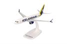 Herpa 1:200 Icelandair Boeing 737 Max 8, yellow tail stripe, TF-ICY Látrabjarg