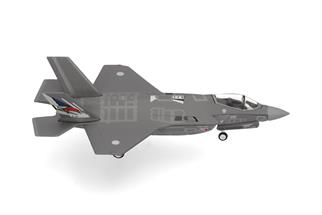 Herpa 1:200 Japan Air Self-Defense Force F-35A Lightning II, 69-8702, 302 Hikotai