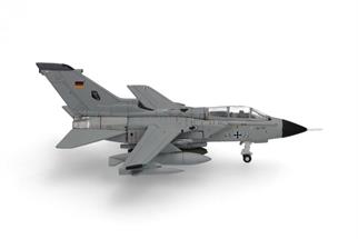Herpa 1:200 Luftwaffe Panavia Tornado IDS, 46+22, TaktLwG 33