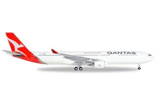 Herpa 1:200 Qantas Airbus A330-300