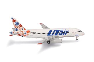 Herpa 1:200 UTair Express Sukhoi Superjet 100, RA-89033