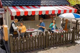 Pola G Sitzende Restaurantgäste, modern