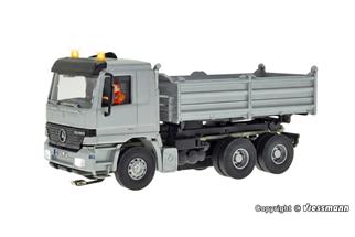 Viessmann H0 CarMotion MB Actros Muldenkipper 3-achs, silber