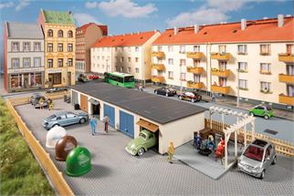 Auhagen H0 Garagen mit Zubehör