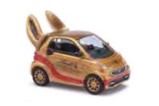 Busch H0 Fortwo Coupé 2012 Lindt Goldhase