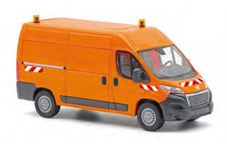 Busch H0 Peugeot Boxer Kastenwagen, orange