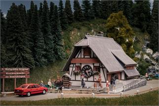 Faller H0 Jubiläumsmodell - 1. Weltgrösste Kuckucksuhr mit Figur