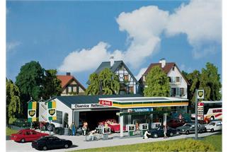 Faller H0 Tankstelle mit Servicegebäude