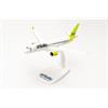 Herpa 1:200 airBaltic Airbus A220-300, YL-AAZ