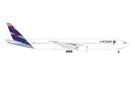 Herpa 1:500 LATAM Airlines Brasil Boeing 777-300ER, PT-MUF