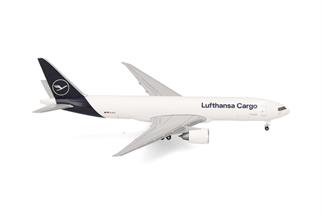 Herpa 1:500 Lufthansa Cargo Boeing 777F, D-ALFL ¡Hola Argentina!