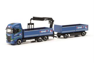 Herpa H0 Iveco S-Way LNG Pritschen-Hängerzug mit Ladekran, Reinert Logistics