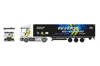 Herpa H0 MB eActros 600 ProCabin Koffer-Sattelzug, Reverse Rolling Record (Sonderserie)