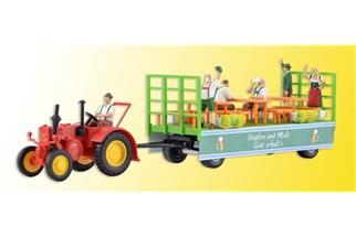 Kibri H0 Lanz Traktor mit Festwagen und 6 Figuren