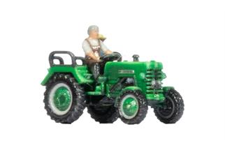 Noch N 3D-Master-Fahrzeug McCormick D, grün