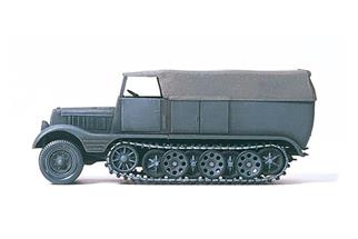 Preiser H0 Halbketten-Zugmaschine 3 to SdKfz 11 DR 1939-45 unbemalt