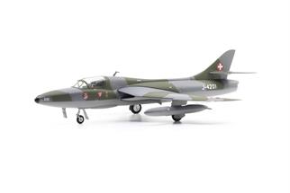 ACE 1:72 Hawker Hunter Mk.68, J-4201 HB-RVR Amici Del Hunter