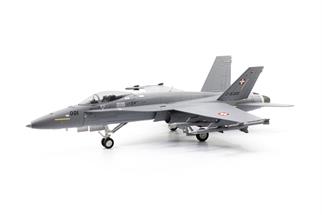 ACE 1:72 McDonnell Douglas F/A-18C Hornet, J-5001