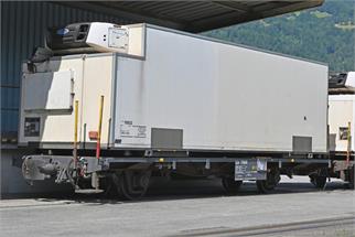 Bemo H0m RhB Containertragwagen Lb-v 7869, Kühlcontainer Y 11602