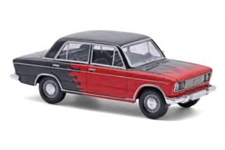 Busch H0 Lada 1600, Flammen