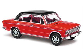 Busch H0 Lada 1600, rot, schwarzes Dach