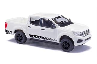 Busch H0 Nissan Navara N-Guard, weiss