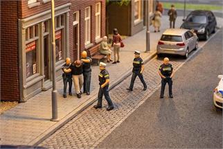 Faller N Polizisten NL