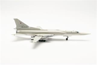 Herpa 1:200 Russian Air Force Tupolev TU-22M3, RF-34075 / 24 red