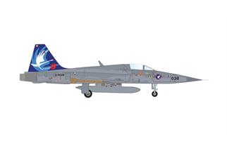 Herpa 1:200 Swiss Air Force Northrop F-5E Tiger II, FlSt19 Swans Emmen, J-3038