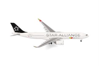 Herpa 1:500 TAP Air Portugal Airbus A330-900neo, Star Alliance, CS-TUK D. F. de Almeida