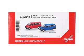 Herpa H0 MiniKit: MB Vito Bus 2003, rot und ultramarinblau (Inhalt: je 1 Stk.)