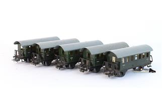 Märklich H0 Blech-Personenwagen, grün, 5- tlg. (OCC)