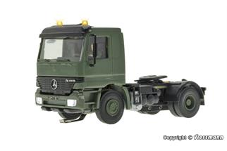 Viessmann H0 CarMotion MB Actros Zugmaschine 2-achs, Militär